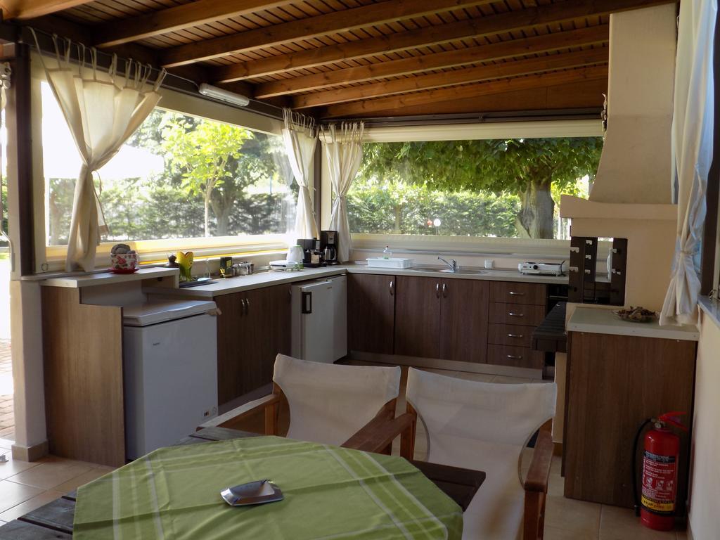 Alisachni Apartment Paralia Panteleimonos Exterior photo